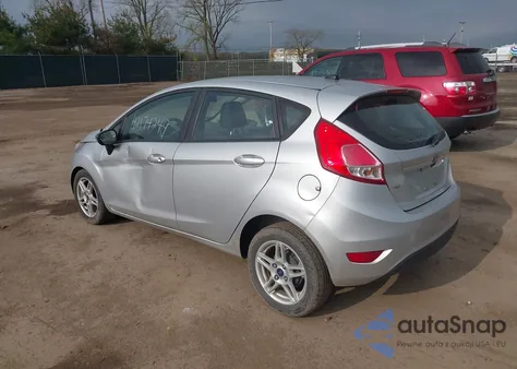 2018 Ford Fiesta Se z USA, uszkodzony, nr VIN 3FADP4EJXJM124481